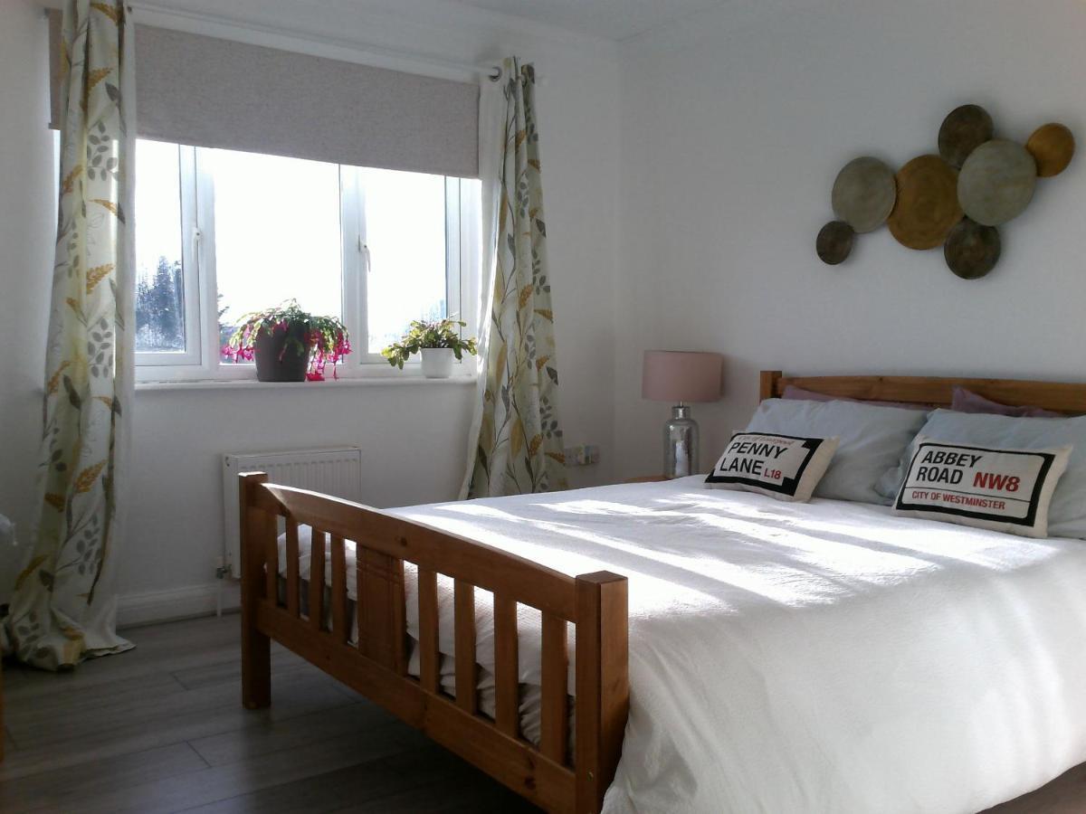 Two Bedroom London Luxury Apartment Exterior photo
